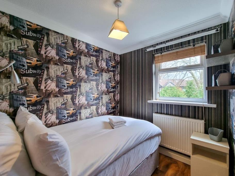 Stunning Family Home Close To The City Centre Manchester Exterior foto